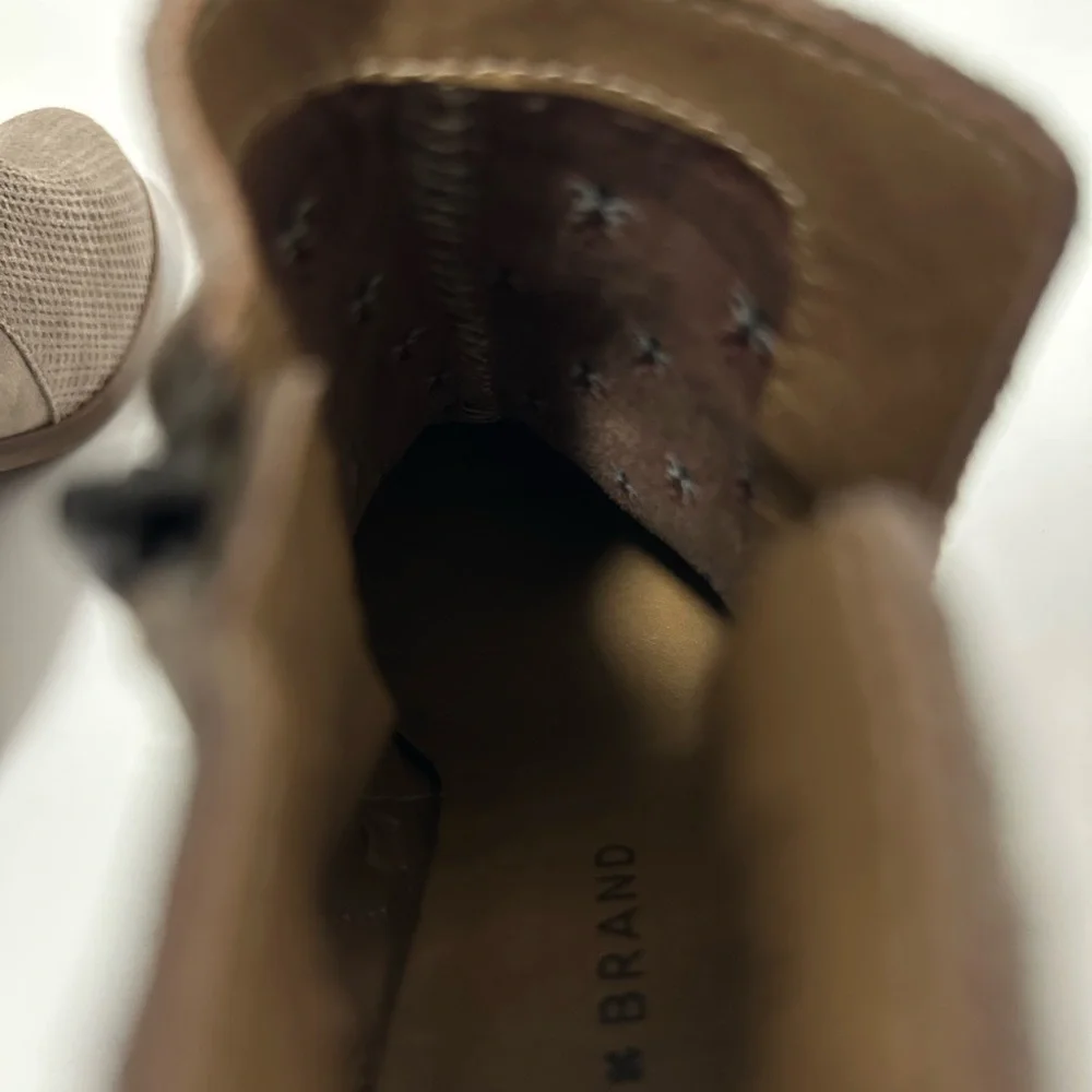 🤠 Lucky Brand Ponic Suede Western Ankle Booties - Titanium Grey (Size 6.5, NIB) - Picture 8 of 12